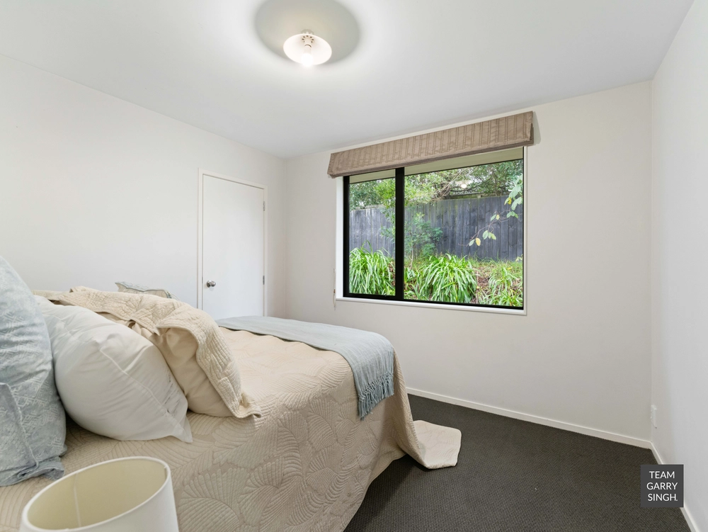 Photos of 44A Greenhaven Avenue