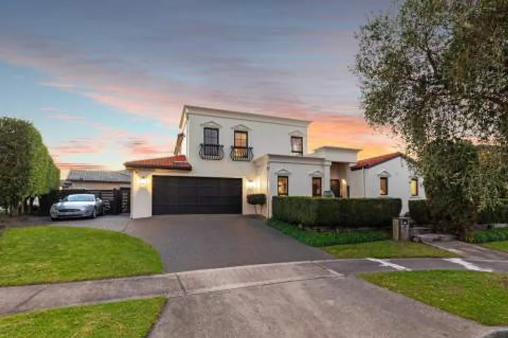 Photos of 1 Waimarama Close