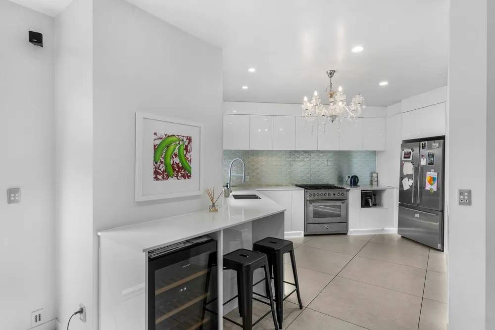 Photos of 55 St Stephens Avenue