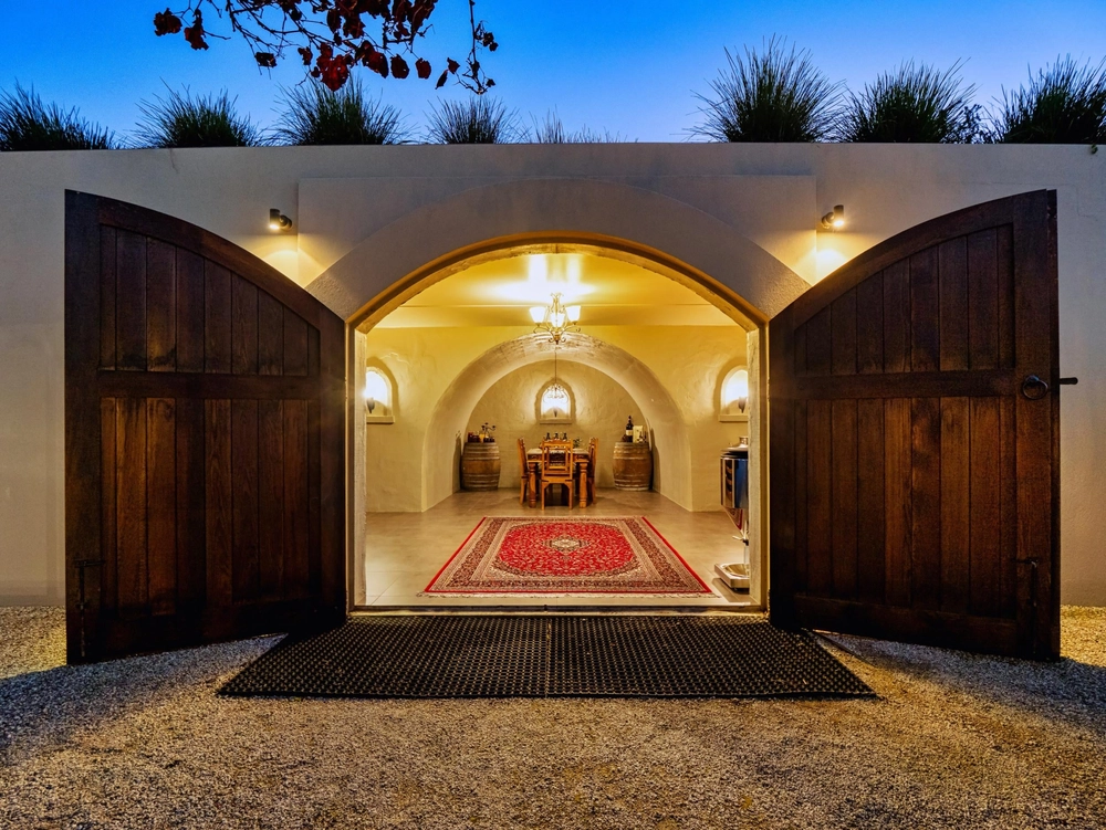 Photos of 265A Hot Springs Road