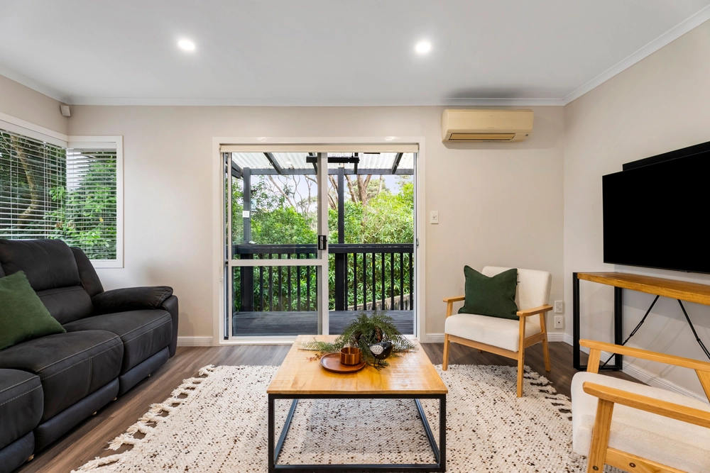 Photos of 33 Brooke Road