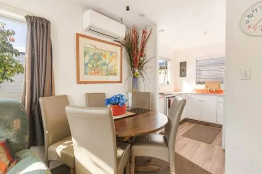 Photos of 295B Dickson Road