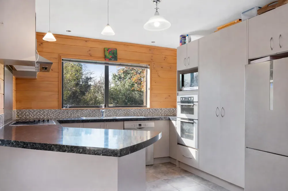 Photos of 1824 Pole Road