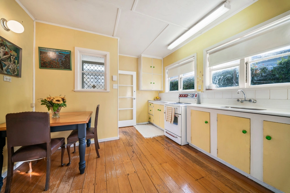 Photos of 48A Athens Road