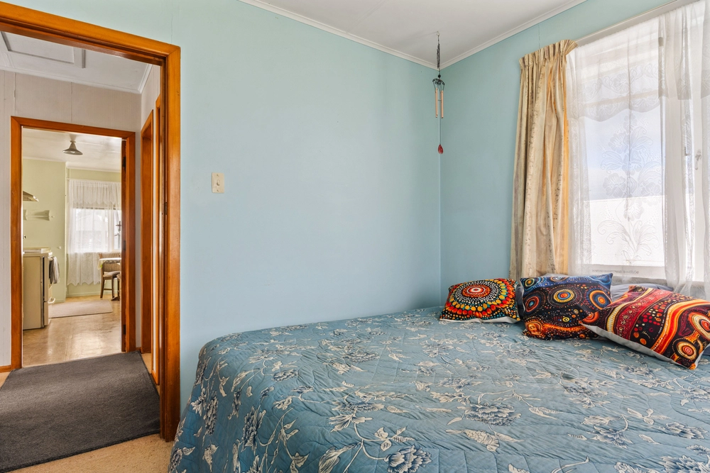 Photos of 21 Ropata Street