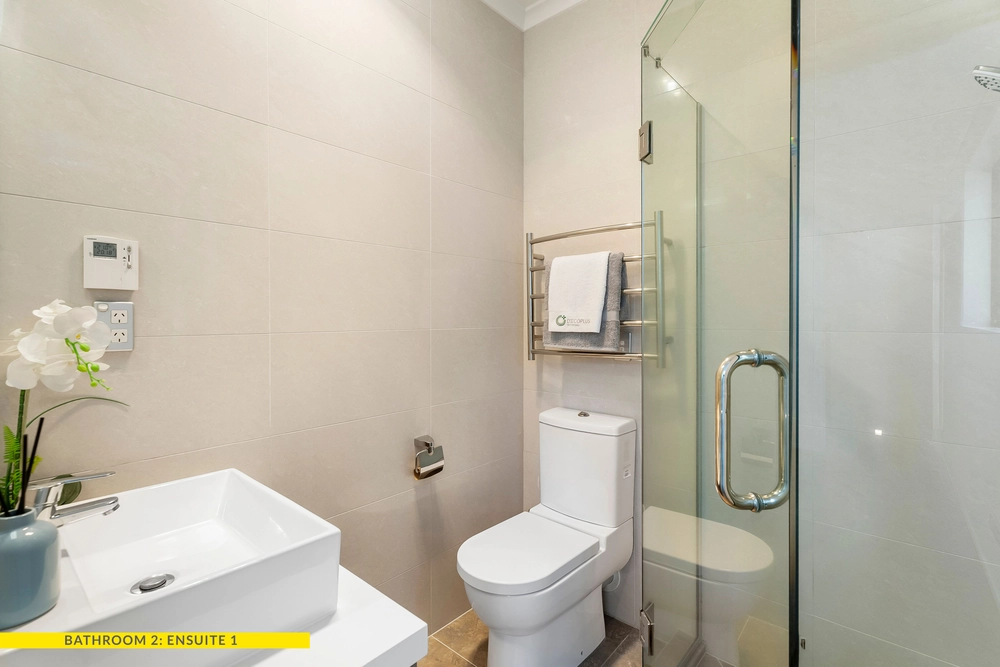 Photos of 8A Hoheria Road