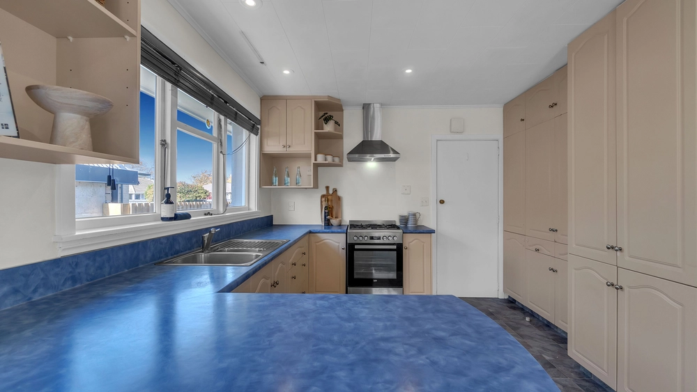 Photos of 13 Hewlings Street
