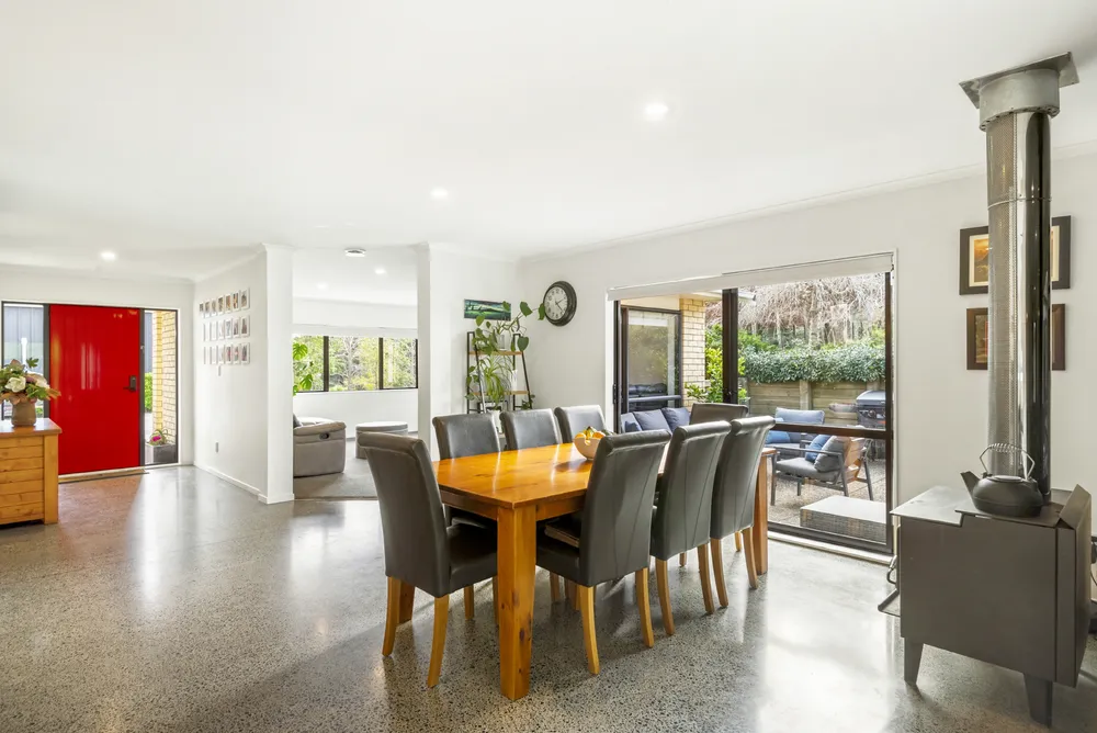 Photos of 108 Paremoremo Road