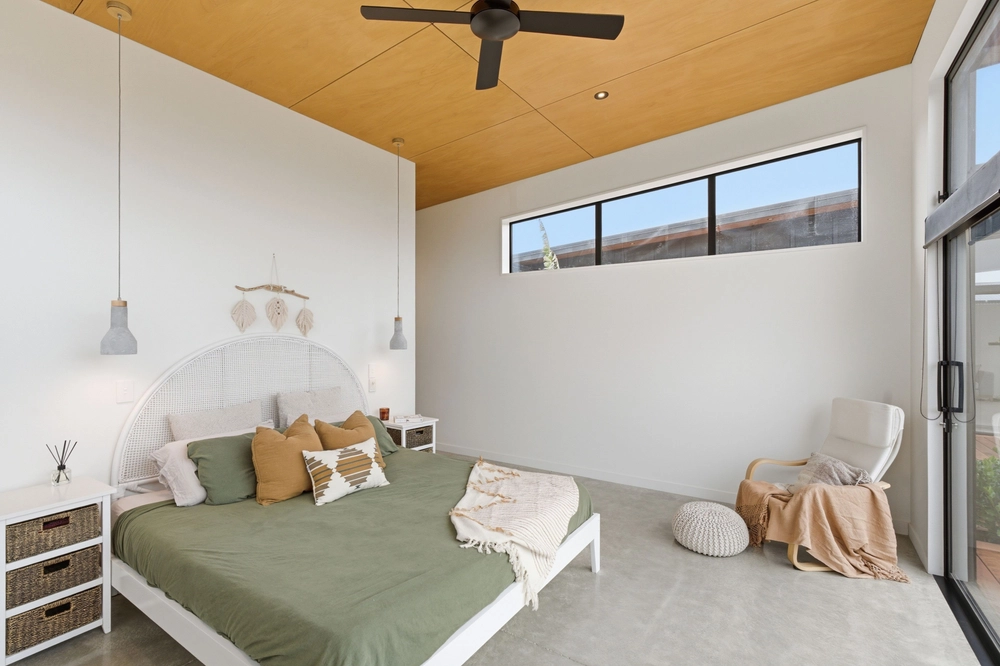 Photos of 93 Beachvale Drive