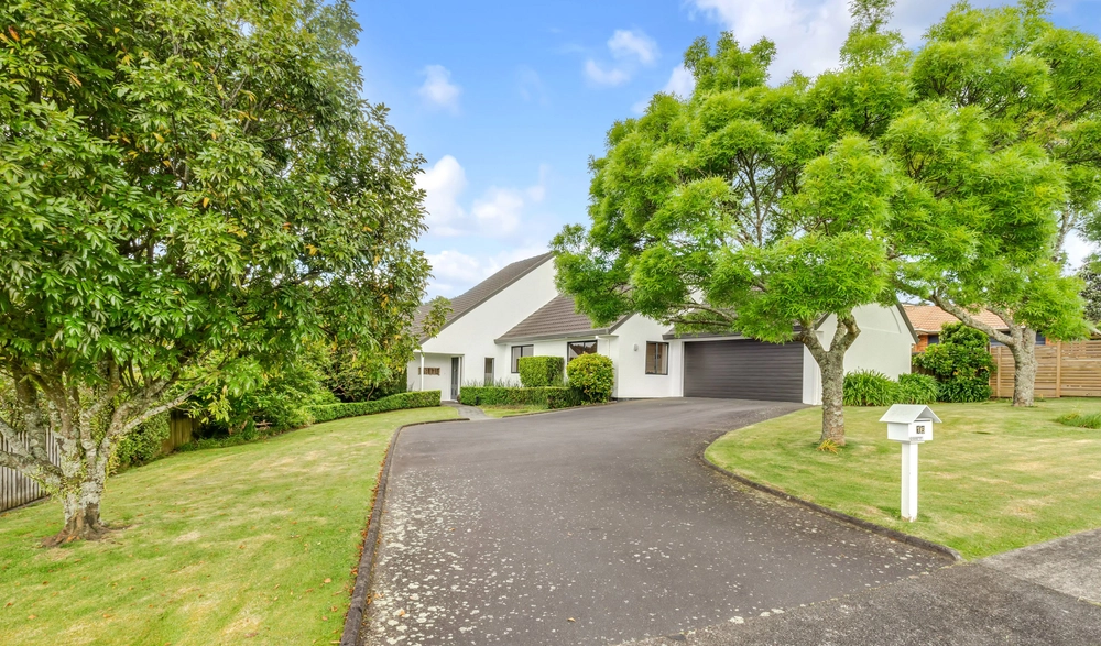 Photos of 16 Peretao Rise