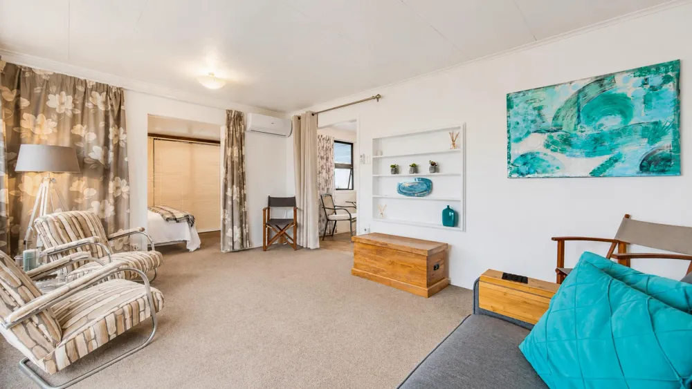 Photos of 10 Tatahi Street