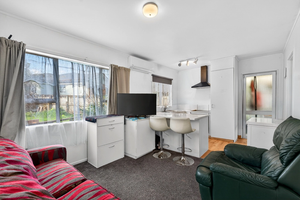 Photos of 1 Westland Road