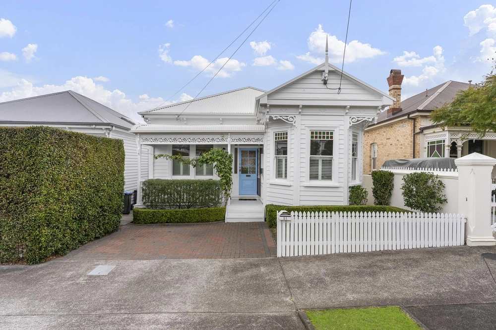 Photos of 51 Ardmore Road