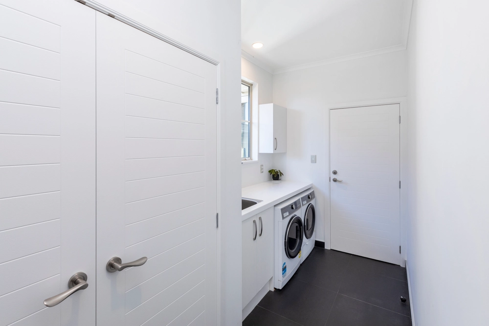 Photos of 2 Applefield Court