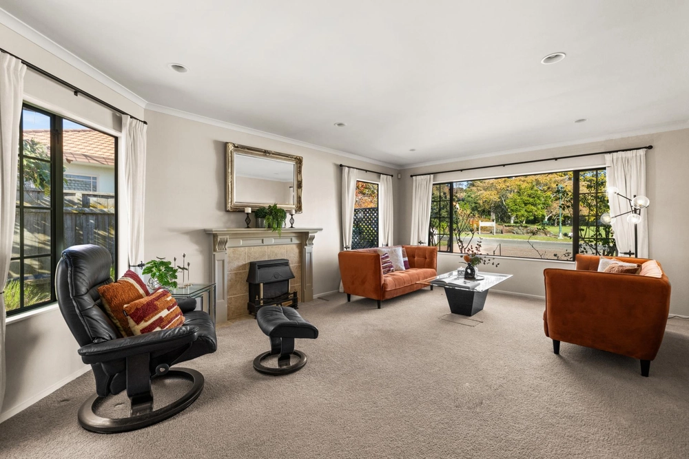 Photos of 19 Kingsgate Avenue