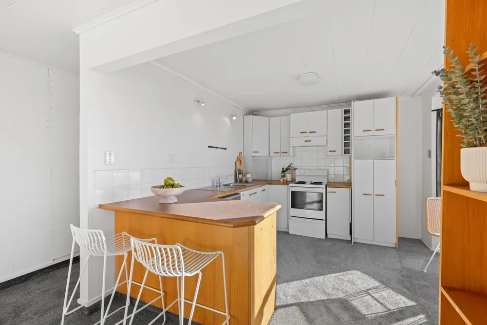 Photos of 33 Tuawera Terrace