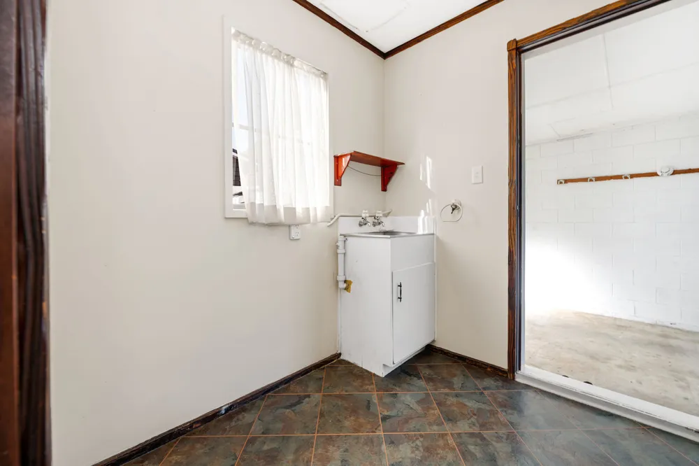 Photos of 1/85 Meadway