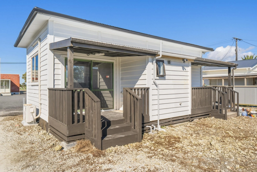 Photos of 16 Ruawai Wharf Road