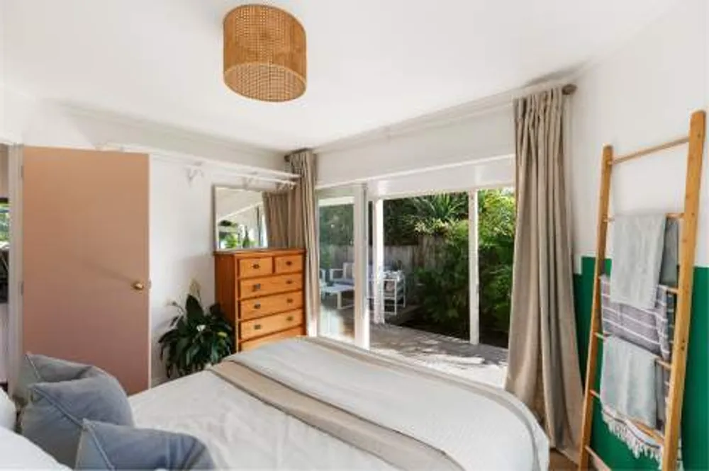 Photos of 39A Percy Road