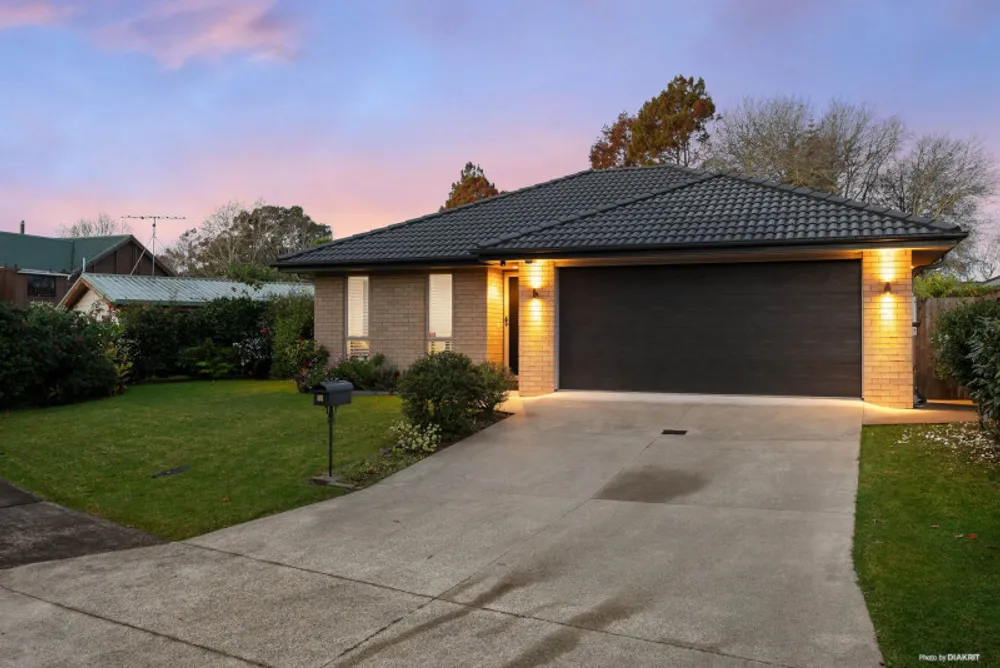 Photos of 2A Lochview