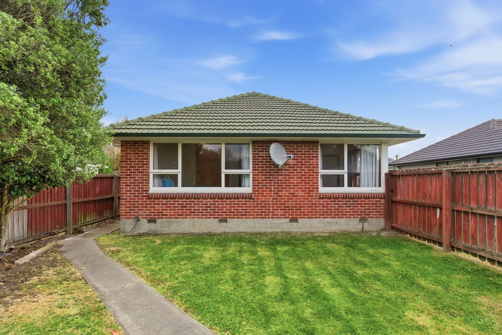 Photos of 50 Staveley Street