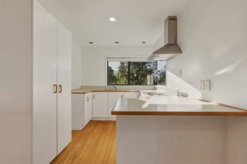 Photos of 25 Lucerne Place
