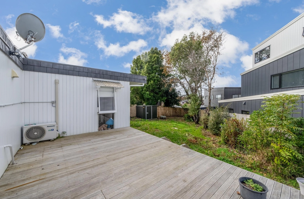 Photos of 2/8 Wilbur Place