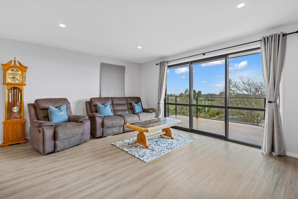 Photos of 42 Hawken Road