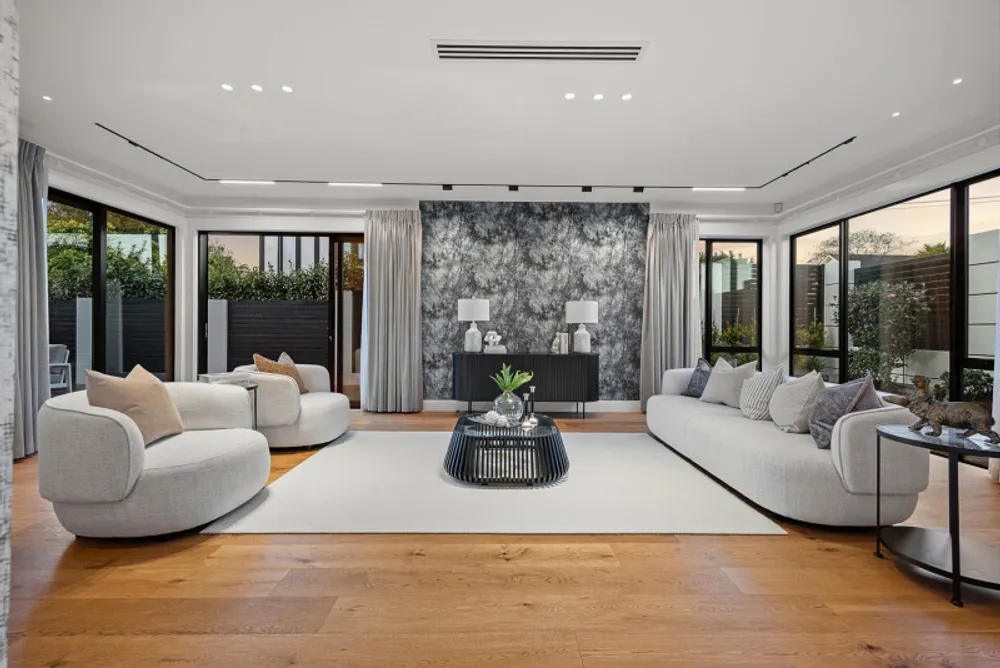 Photos of 39A Clonbern Road