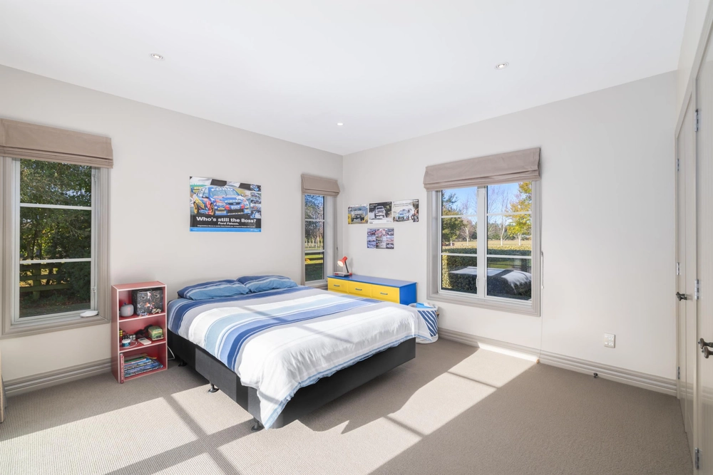 Photos of 130 Glenbogle Drive