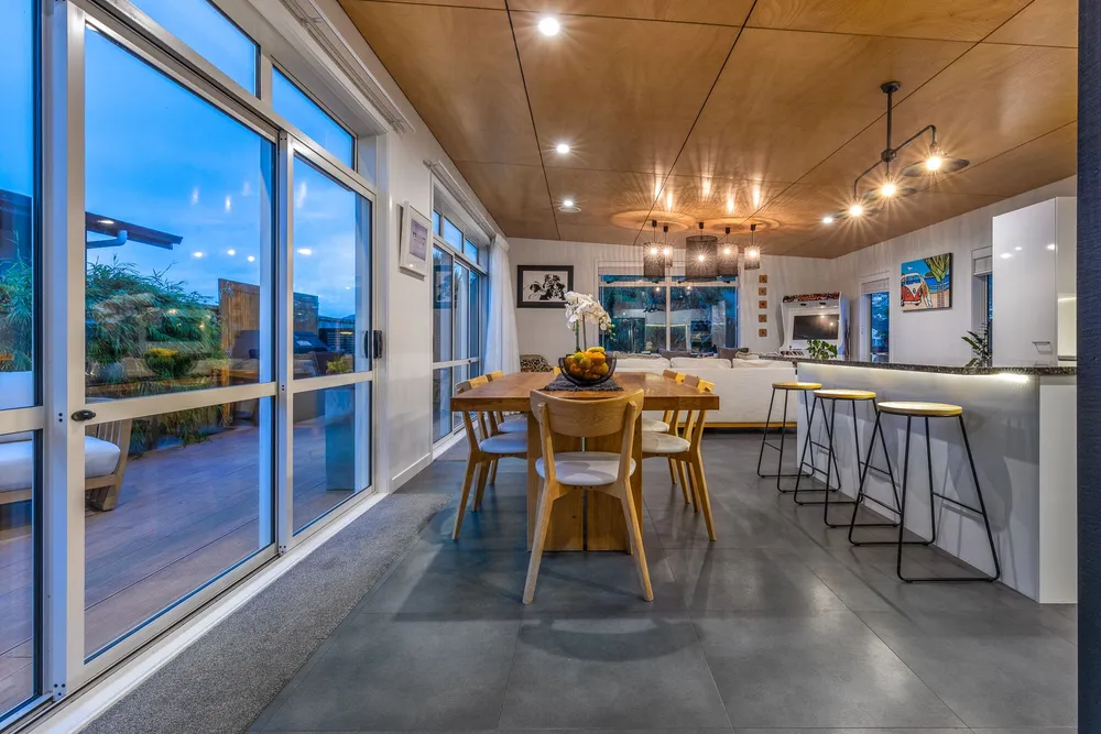 Photos of 39 Waipunahau Road