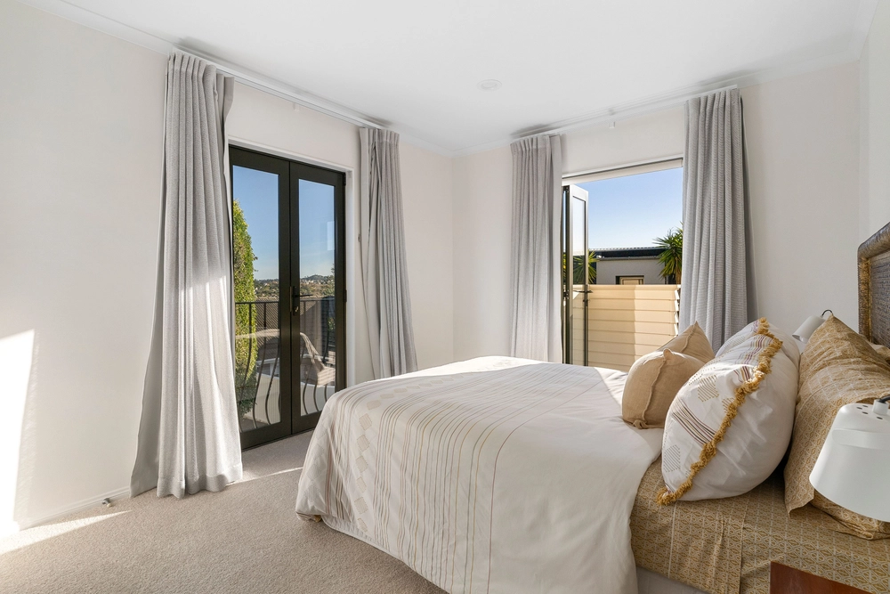 Photos of 12A Appleyard Crescent