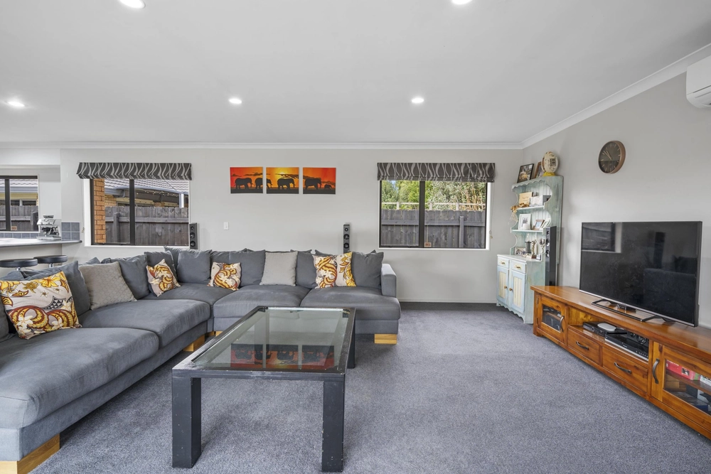 Photos of 159C Princes Street West