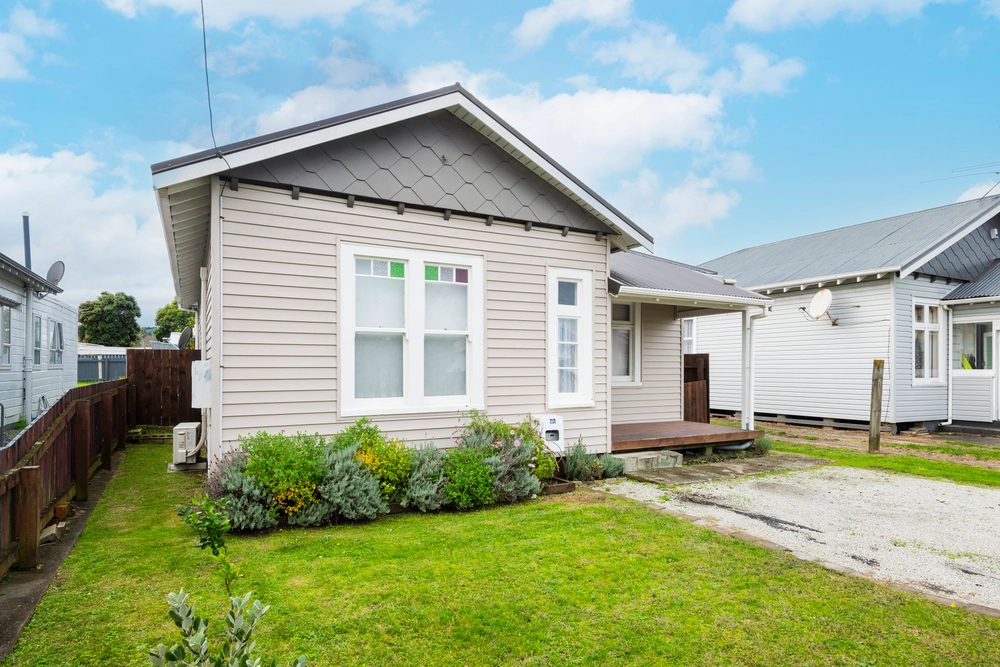 Photos of 245 Kahutia Street