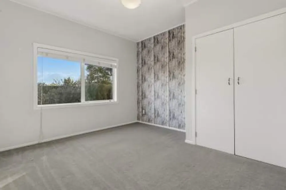 Photos of 423 Maungatapu Road
