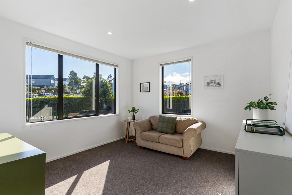 Photos of 16 Radcliffe Street