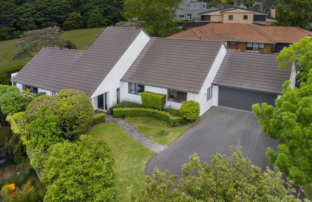 Photos of 16 Peretao Rise