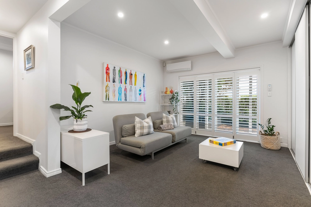 Photos of 11 Logan Terrace