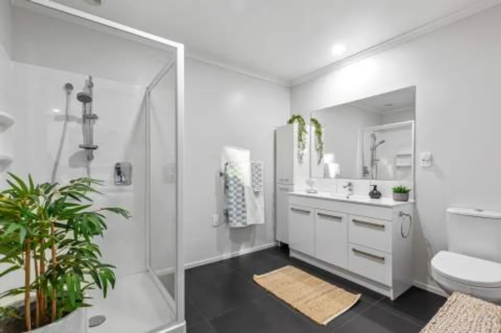 Photos of 1 Royal Ascot Drive