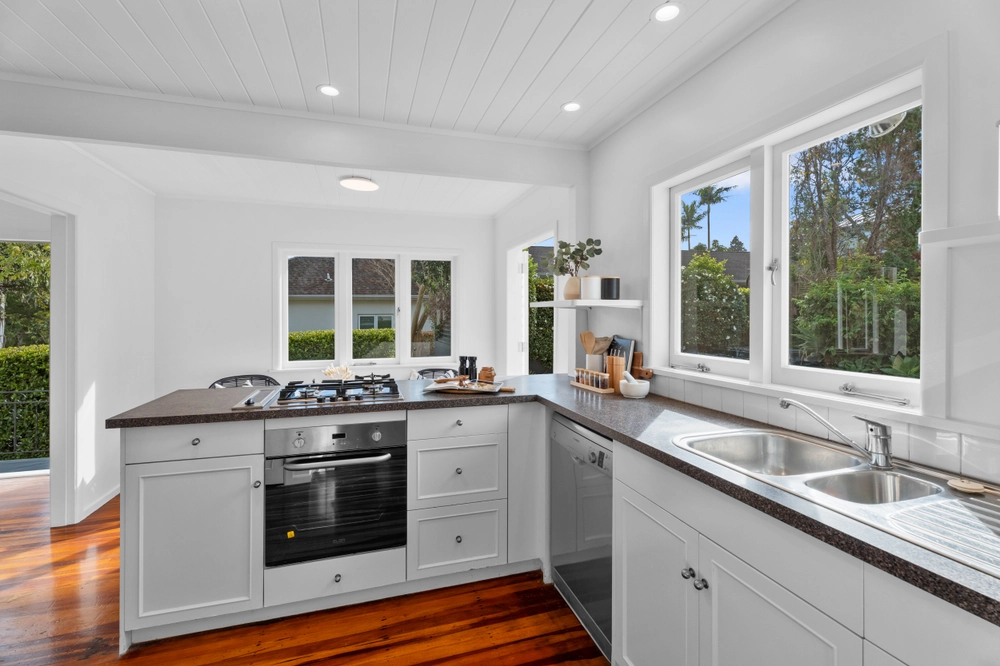 Photos of 29 Entrican Avenue