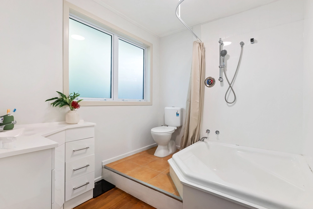 Photos of 9 Lomond Street