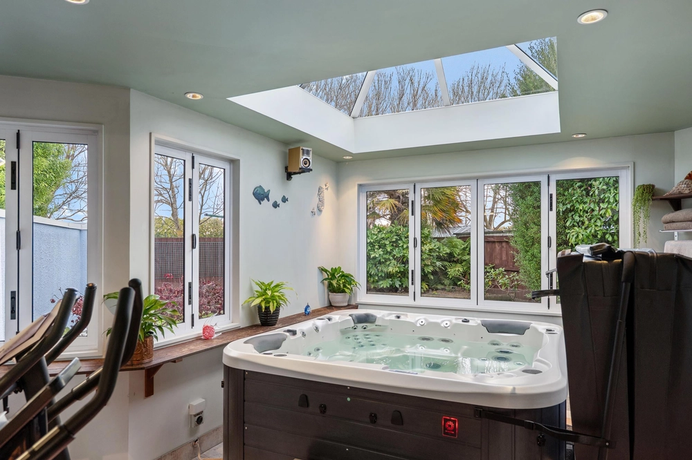 Photos of 74 Regency Crescent