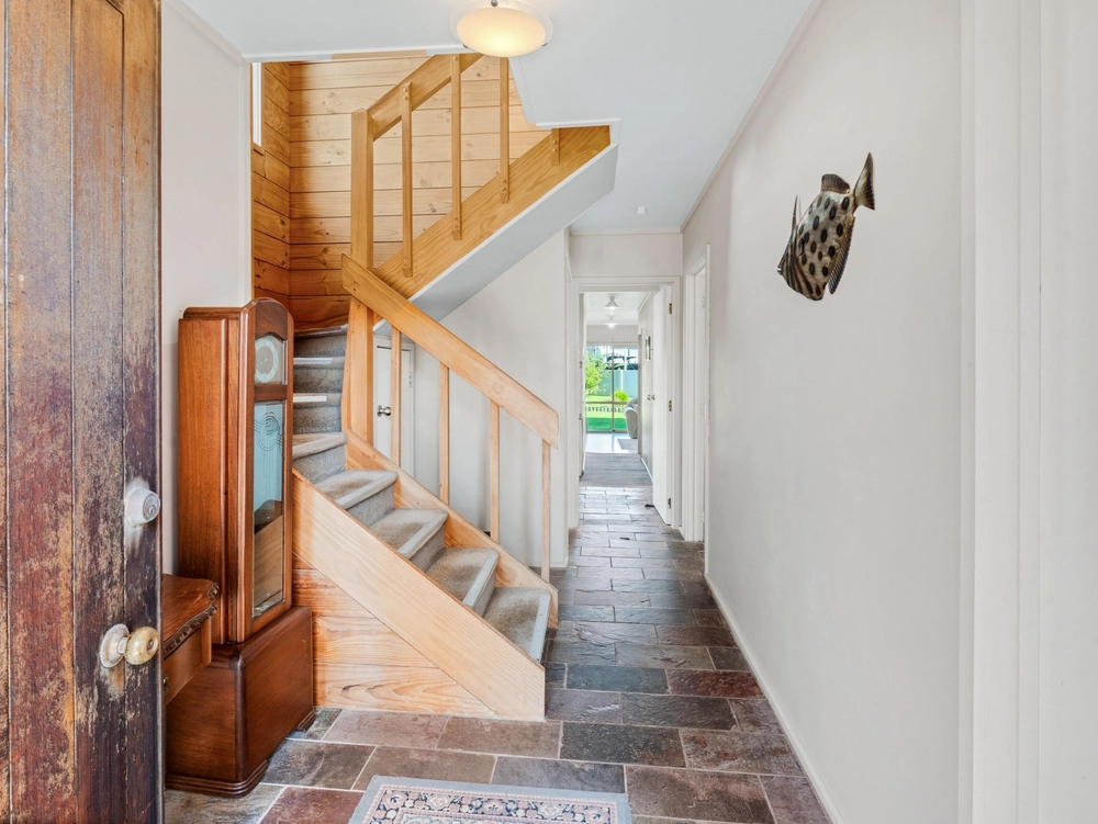 Photos of 3 Hattaway Avenue