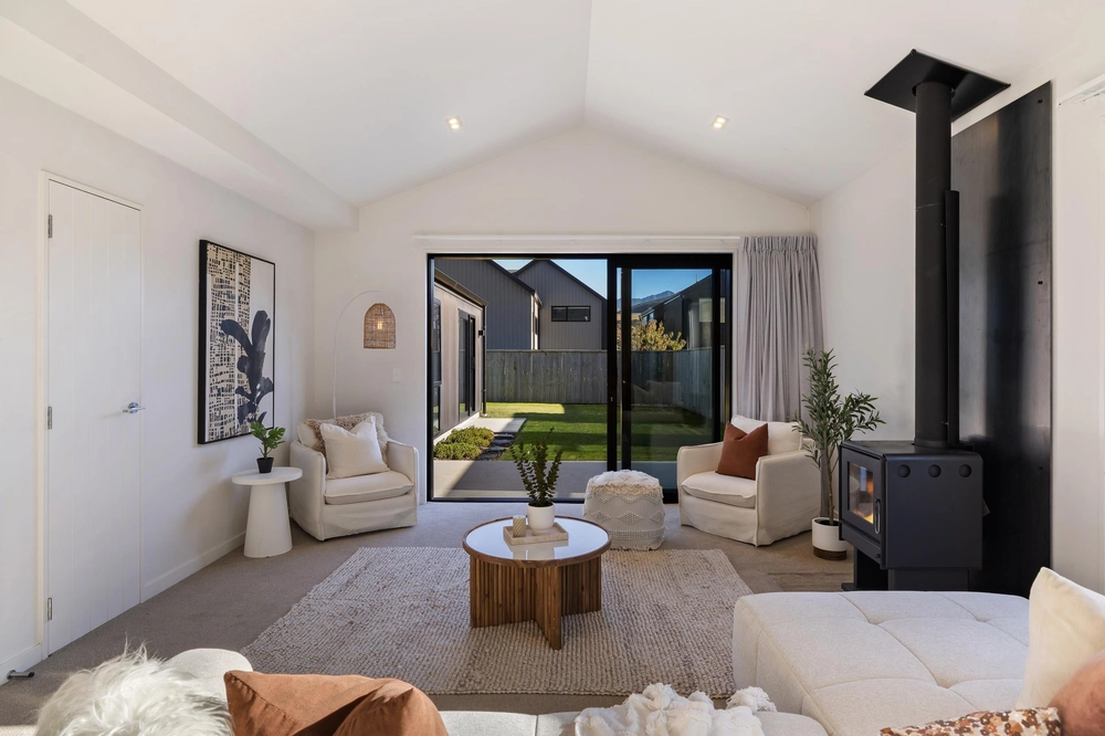 Photos of 8 Bale Road, Hanley's Farm