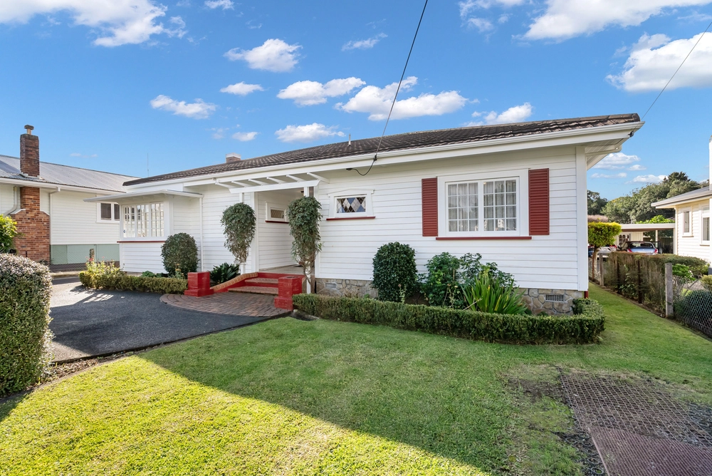 Photos of 17 Shortland Street