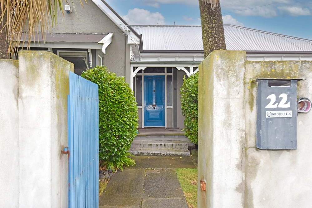 Photos of 22 Dickens Street