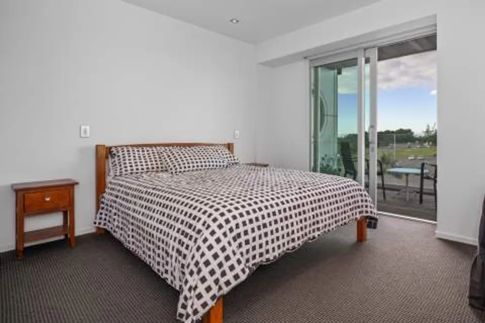 Photos of 5/50B Cross Road (Apt 202 Nautilus)