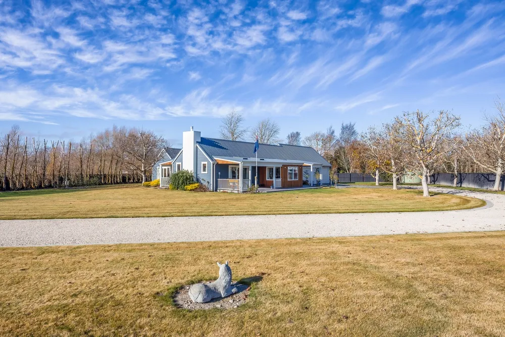Photos of 134 Cullen Avenue