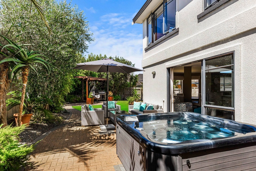 Photos of 15 cellarmans street te