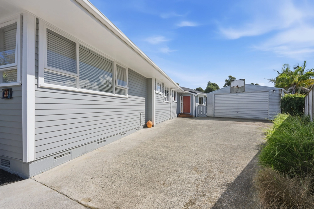 Photos of 23 Tabitha Crescent